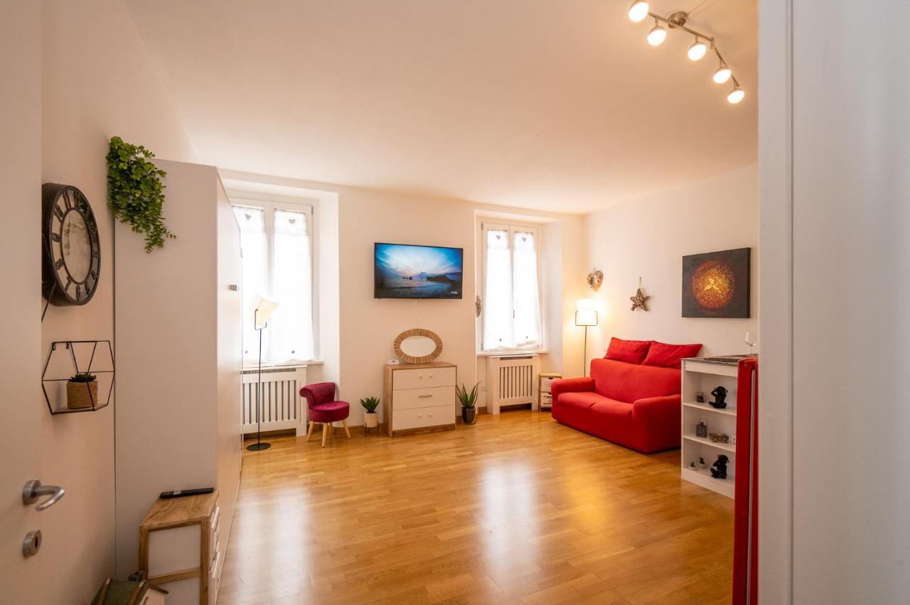 Portatorre Suite, A Charming Apartment In The Heart Of Como, Free Private Parking, Air Conditioning & More! Kültér fotó